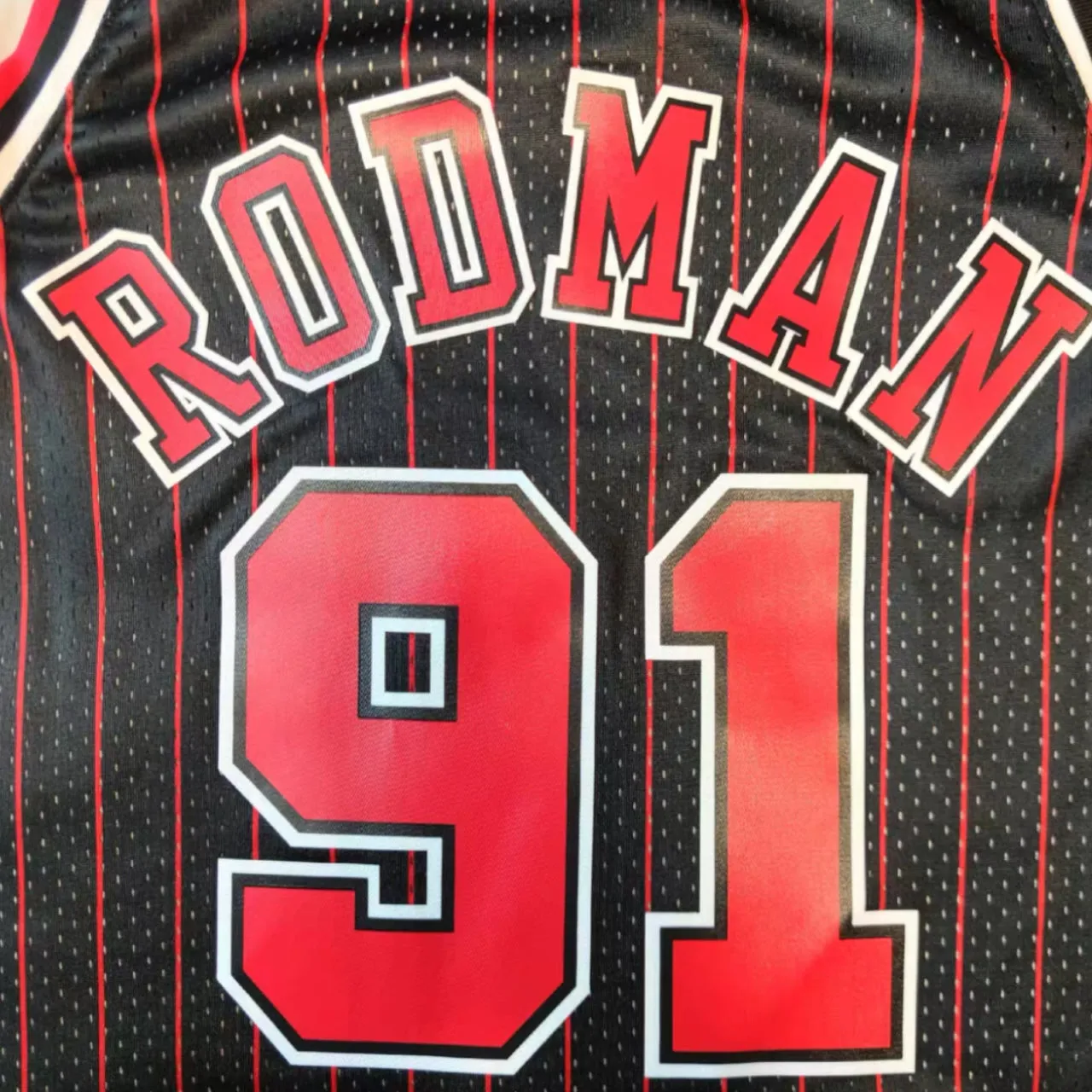 Dennis Rodman 1995-1996 Chicago Bulls Alternate Mitchell & Ness Swingman Jersey - Black