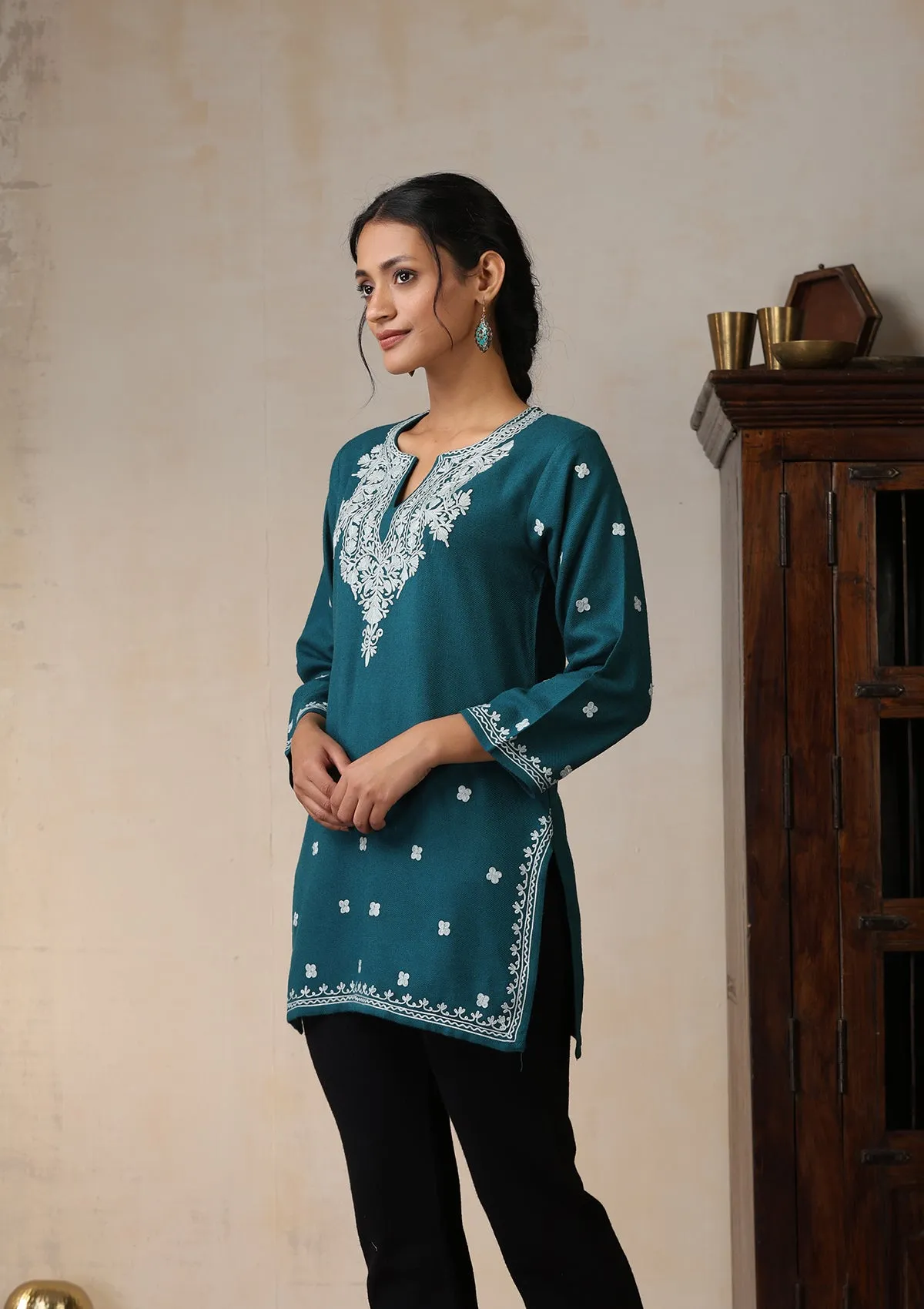 HOC Crafts Aari Embroidered Woollen Solid Women's Short Kurta - Teal