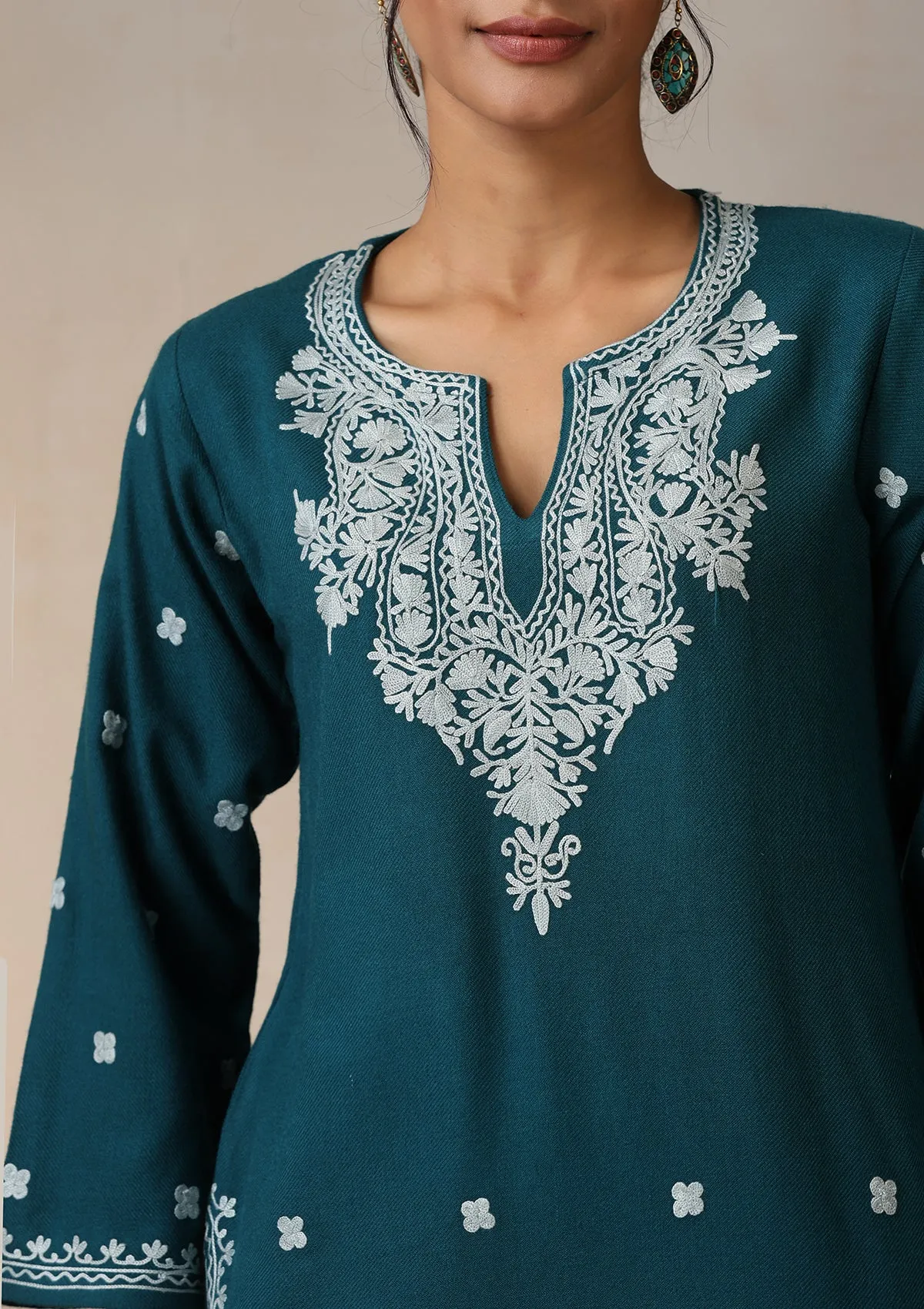 HOC Crafts Aari Embroidered Woollen Solid Women's Short Kurta - Teal