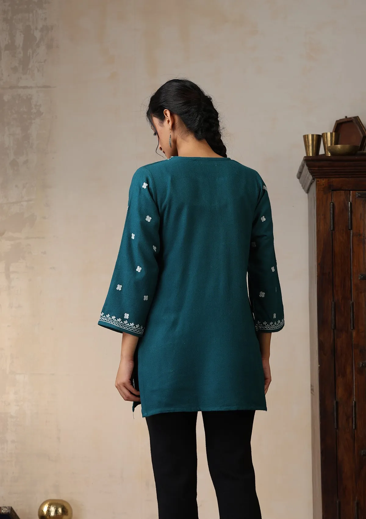 HOC Crafts Aari Embroidered Woollen Solid Women's Short Kurta - Teal