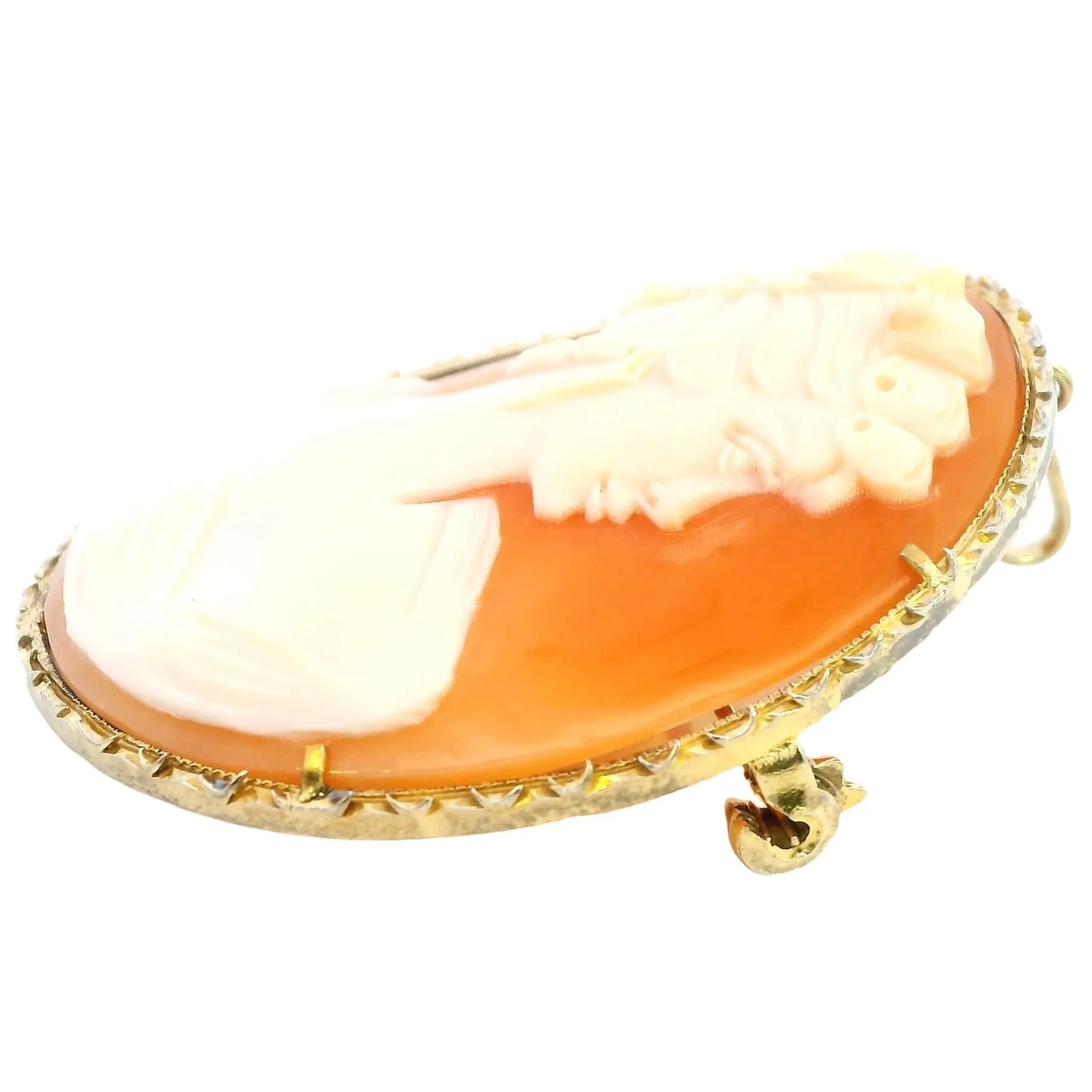 Timeless Elegance: Vintage Silver Cameo Brooch - A Piece of History