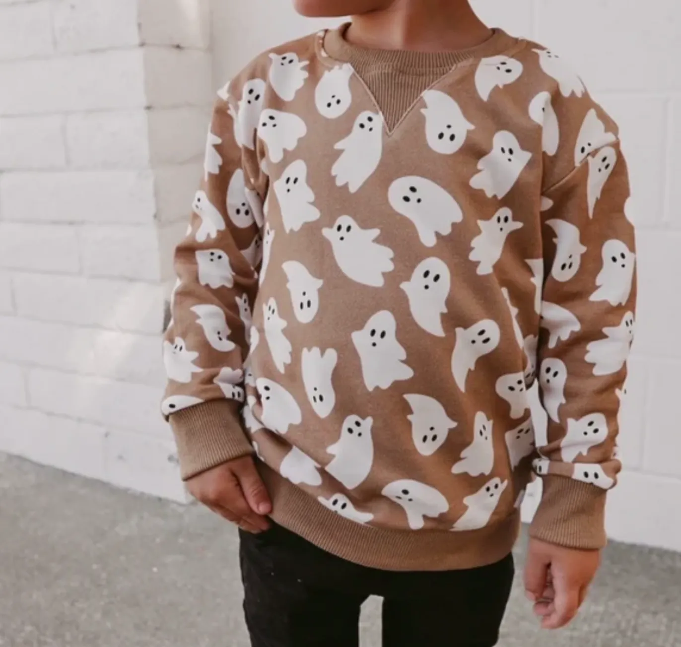 Trilogy Design Co - Ghosts Pullover in Camel